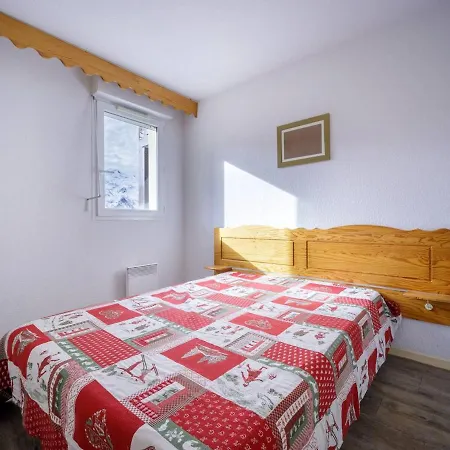 Appartement Cosy Pour 6 Personnes Avec Balcon, Parking Et Acces Aux Pistes - Fr-1-695-9 *